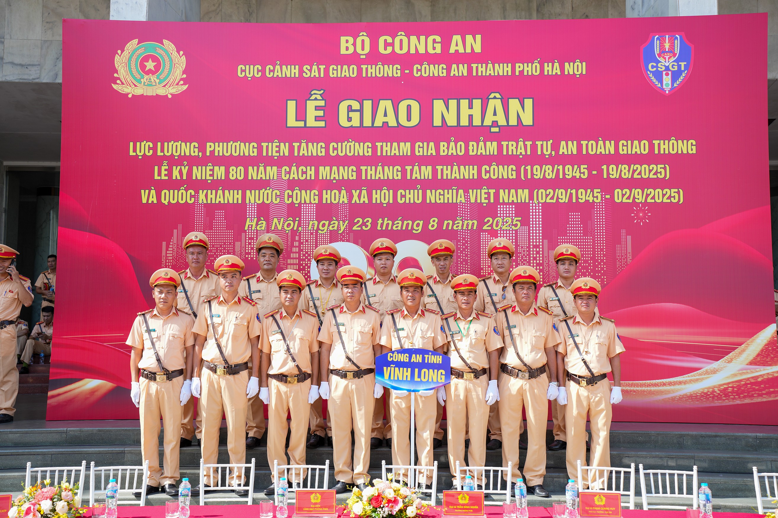 Lực lượng CSGT vượt muôn trùng xa, cùng hướng về đại lễ