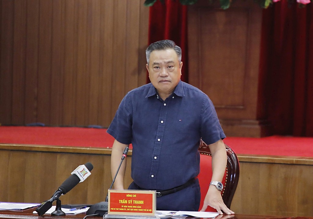 Chủ tịch UBND thành phố Hà Nội Trần Sỹ Thành phát biểu trao đổi, chỉ đạo tại hội nghị. Ảnh: Viết Thành