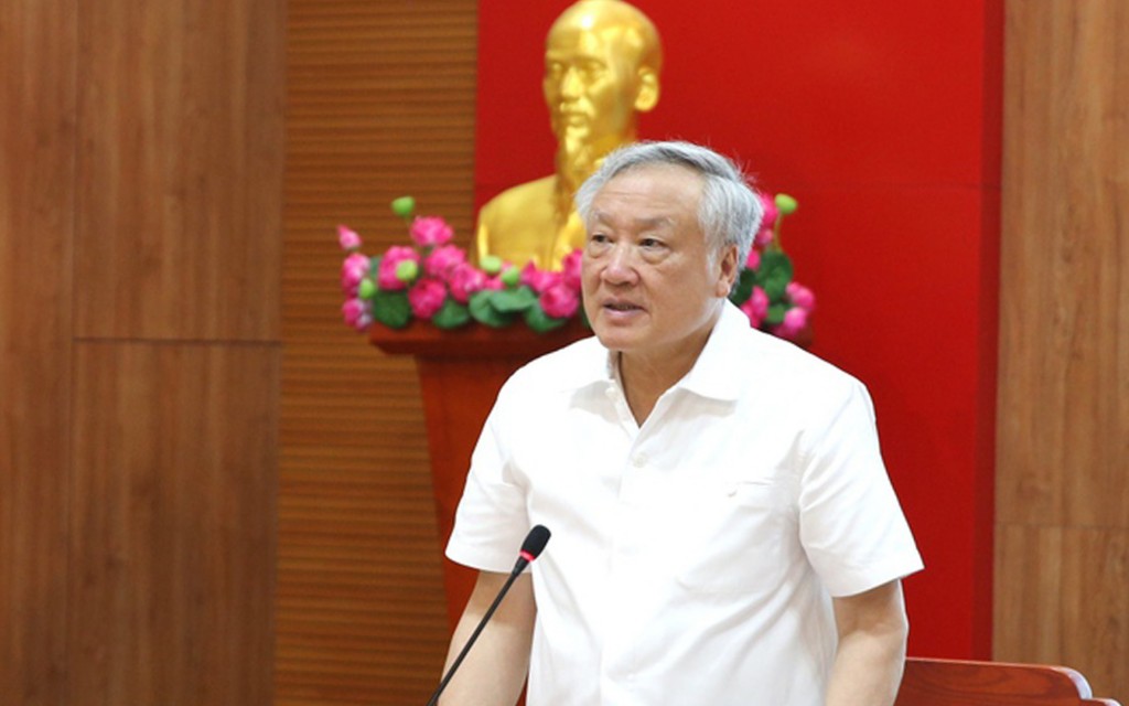 Phó Thủ tướng Thường trực nêu rõ: Khánh Hòa phải coi việc xử lý, tháo gỡ khó khăn cho các dự án tồn đọng là nhiệm vụ trọng tâm, đặc biệt quan trọng - Ảnh: VGP/Nguyễn Hoàng