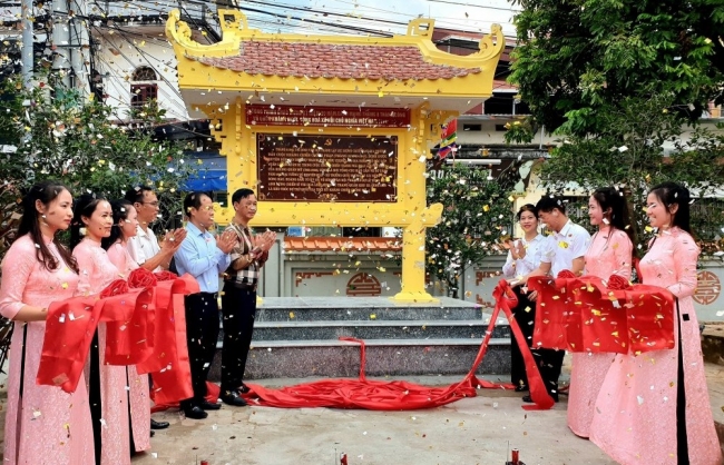 Phường Phú Lương khánh thành, gắn bia địa điểm lưu niệm cách mạng