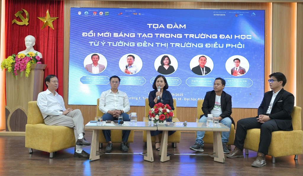 Toạ đàm đổi mới sáng tạo trong trường học