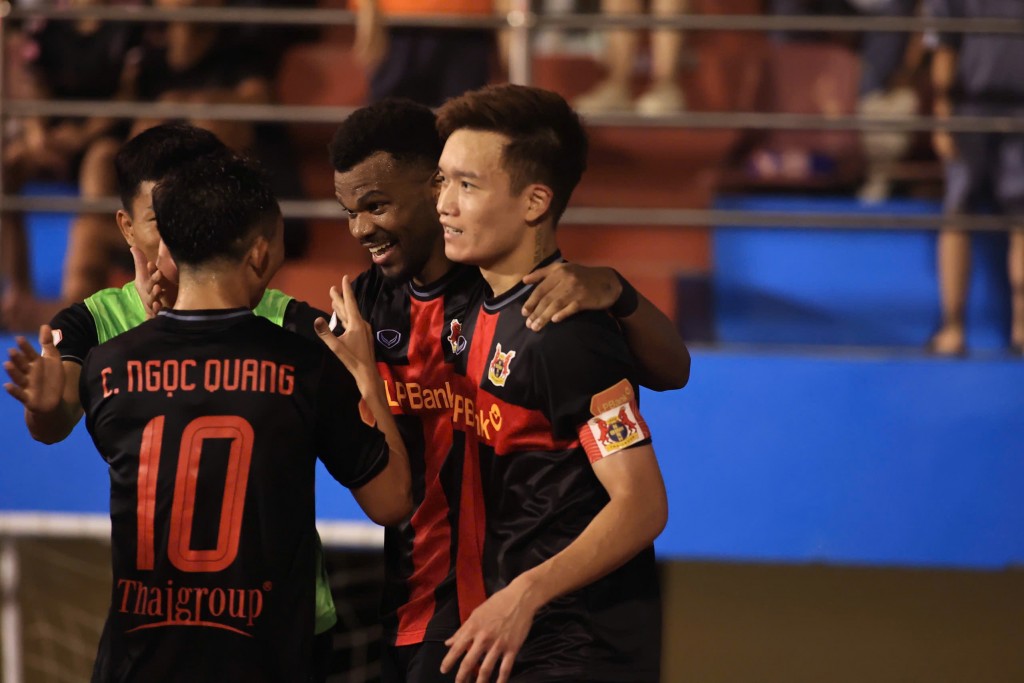 Vòng 2 V-League 2025/26: Phù Đổng Ninh Bình tiếp tục thăng hoa