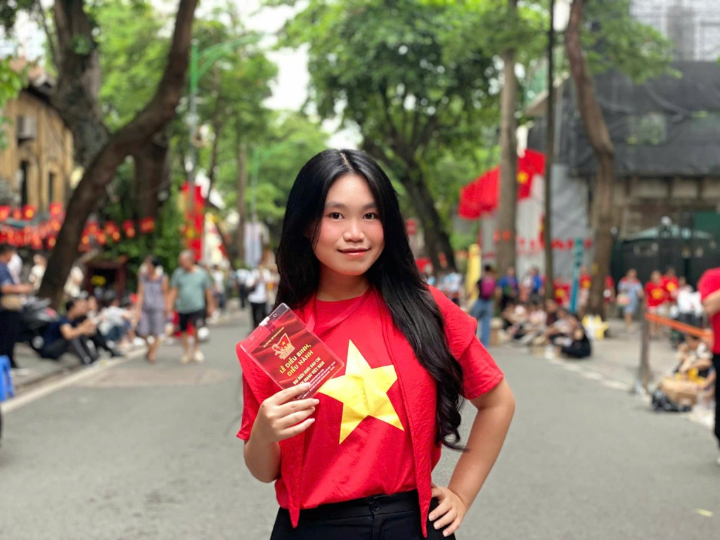 Thục Anh tự hào hoà vào niềm vui chung của toàn dân tộc