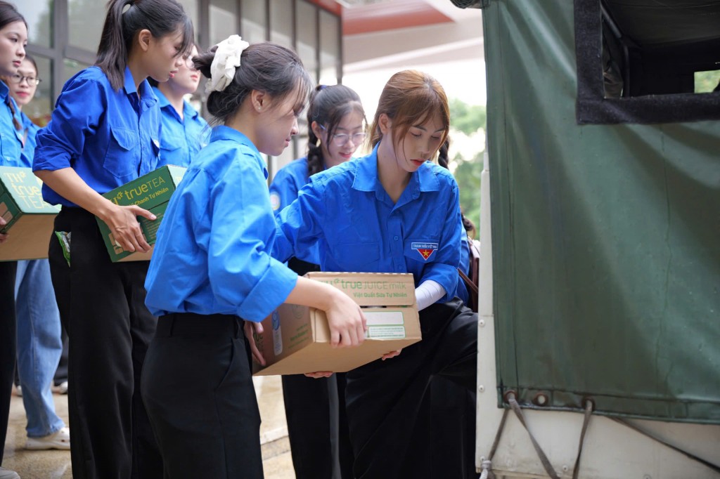 TH True Milk tiếp sức cho các lực lượng và Nhân dân dự tổng hợp luyện