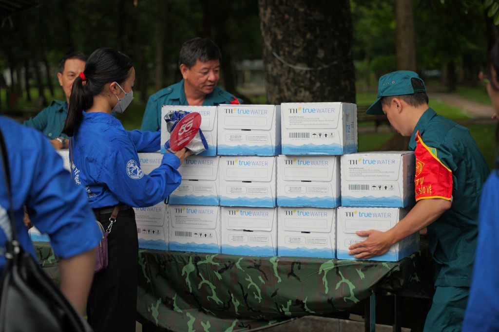 TH True Milk tiếp sức cho các lực lượng và Nhân dân dự tổng hợp luyện