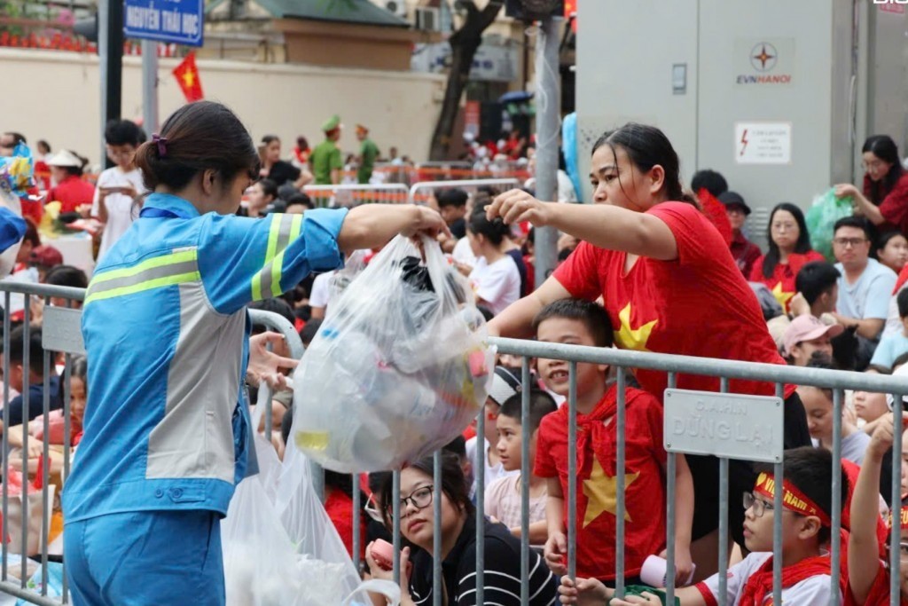 Nêu cao nét thanh lịch, văn minh trong đại lễ của dân tộc