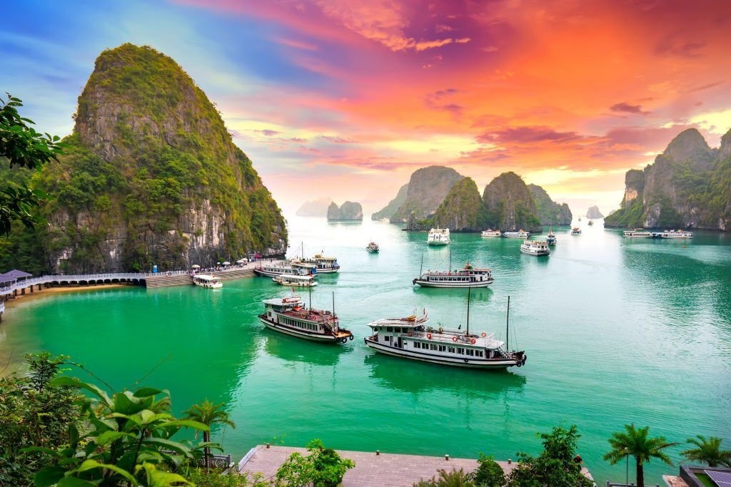 Quảng Ninh ngừng cấp phép các phương tiện ra khơi, tránh ảnh hưởng bão