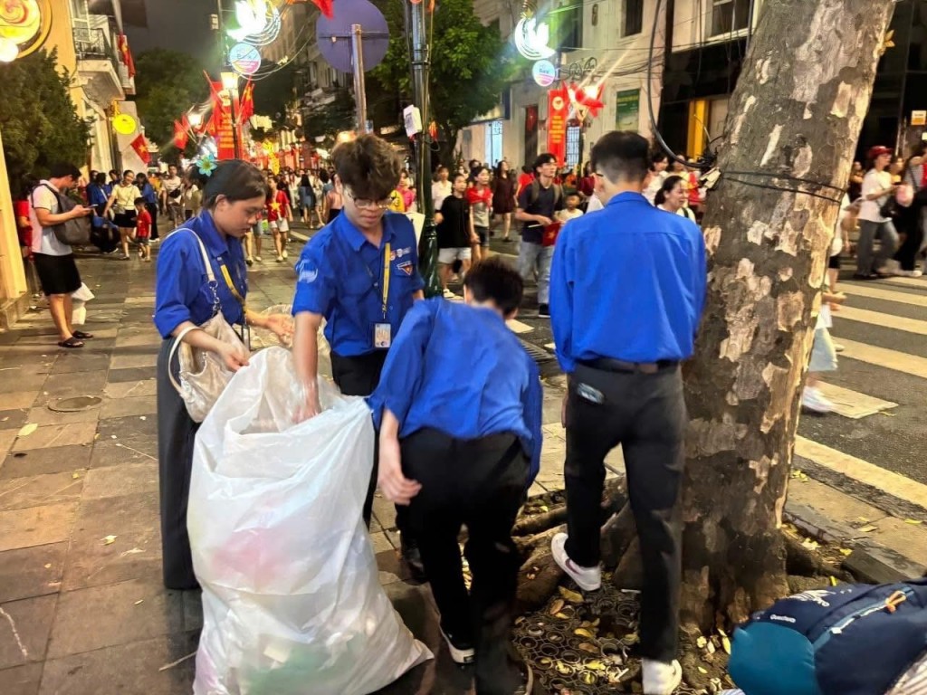Nêu cao nét thanh lịch, văn minh trong đại lễ của dân tộc
