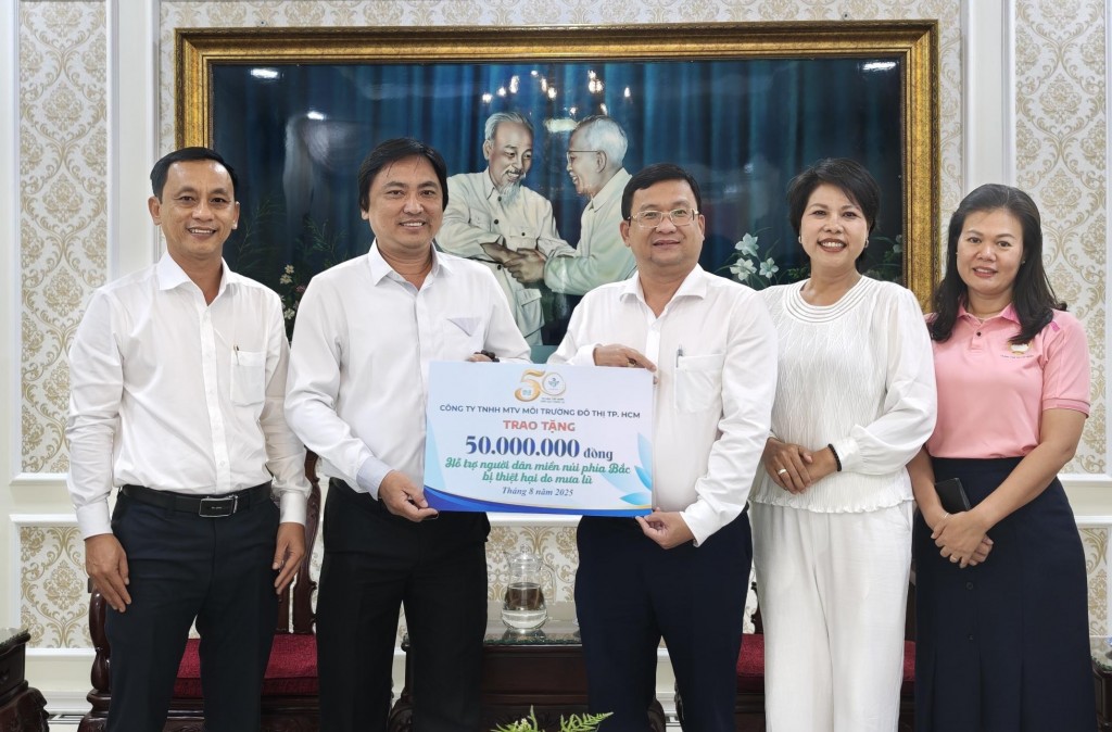 TP Hồ Chí Minh: Thêm ngân sách ủng hộ đồng bào vùng lũ