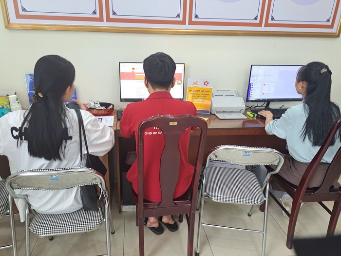Hà Nội: Chính quyền cơ sở đẩy mạnh chuyển đổi số, cấp 100% chữ ký số cho cán bộ