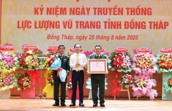 Họp mặt kỷ niệm Ngày truyền thống lực lượng vũ trang Đồng Tháp