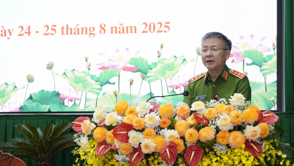 Thượng tướng Nguyễn Ngọc Lâm, Uỷ viên Ban Thường ủy Đảng ủy Công an Trung ương, Thứ trưởng Bộ Công an phát biểu chỉ đạo tại Đại hội