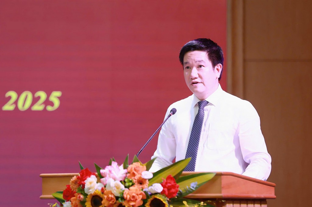 Tri ân những cống hiến của các thế hệ đảng viên phường Thanh Xuân