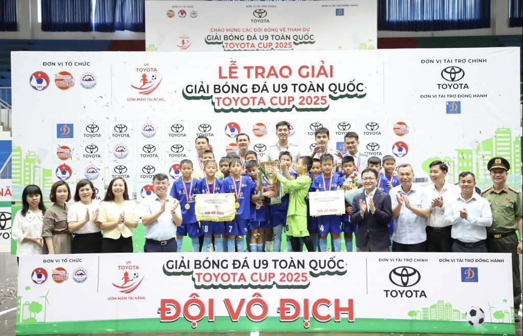 U9 Việt Hùng Thanh Hoá đăng quang ngôi vô dịch