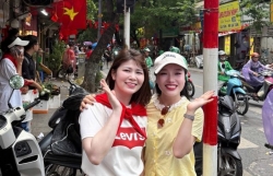 Người trẻ muôn phương hướng về Thủ đô