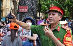 Lên án, xử lý nghiêm hành vi thiếu văn minh khi xem diễu binh