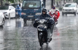 Bão số 5 suy yếu, mưa lớn ở Bắc bộ