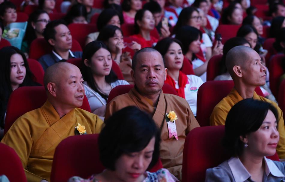Mùa hiếu hạnh và tri ân hòa cùng khát vọng non sông