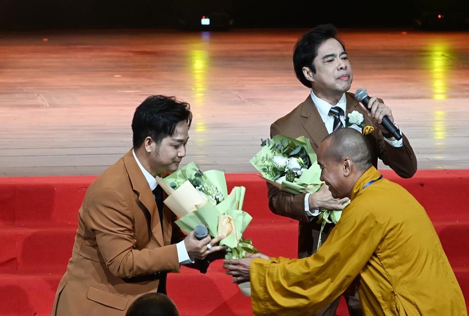 Mùa hiếu hạnh và tri ân hòa cùng khát vọng non sông