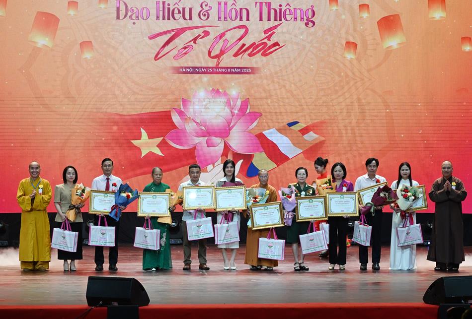 Mùa hiếu hạnh và tri ân