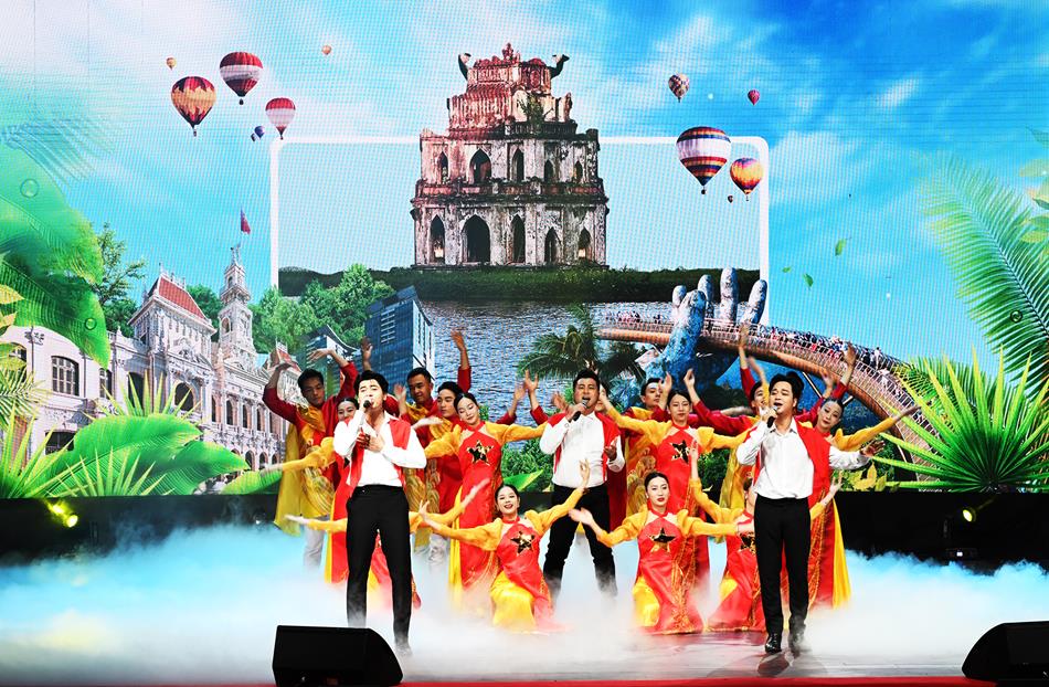 Mùa hiếu hạnh và tri ân hòa cùng khát vọng non sông