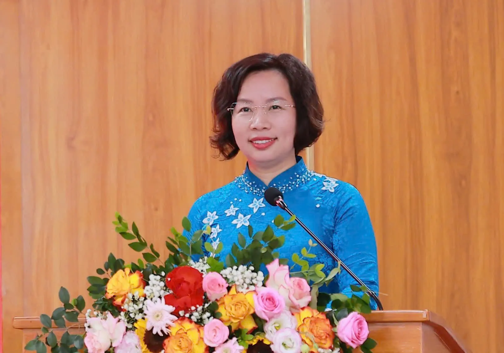 188 đảng viên phường Khương Đình được tặng, truy tặng Huy hiệu Đảng