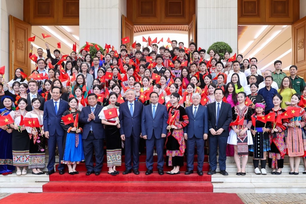 Thủ tướng Phạm Minh Chính và các đại biểu dự Hội nghị - Ảnh: VGP/Nhật Bắc