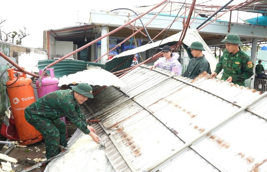 Thủ tướng chỉ đạo nhanh chóng khắc phục hậu quả bão số 5 và mưa lũ, khôi phục sản xuất