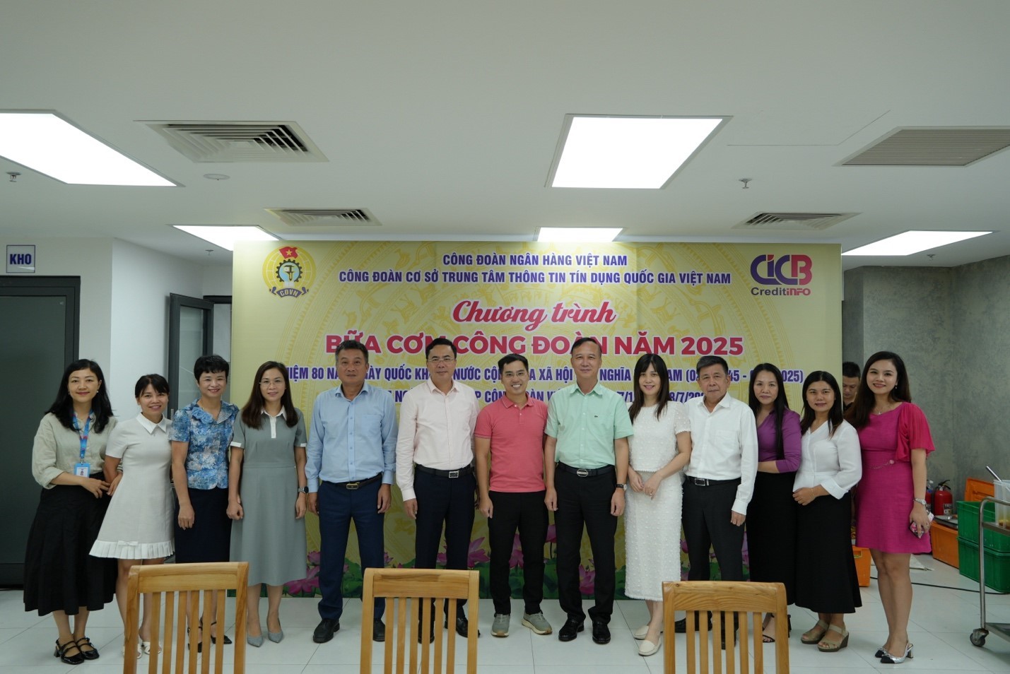 Ấm áp chương trình “Bữa cơm công đoàn” tại CIC