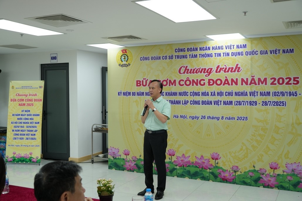 Ông Cao Văn Bình, Bí thư Đảng uỷ, Chủ tịch Hội đồng quản lý CIC gửi lời chúc mừng và động viên tới toàn thể viên chức, người lao động CIC