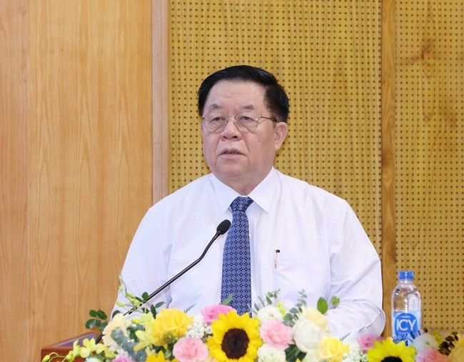 rưởng Ban Tuyên giáo và Dân vận Trung ương Nguyễn Trọng Nghĩa phát biểu chỉ đạo hội nghị