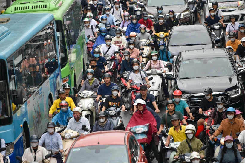 Giao thông tích hợp - lời giải cho bài toán ùn tắc và ô nhiễm tại Thủ đô