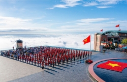 Trải nghiệm hành trình leo núi vượt biển miền Nam dịp lễ 2/9