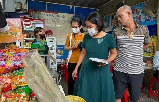 Giám sát vệ sinh môi trường, phòng chống dịch tại các ga, bến xe