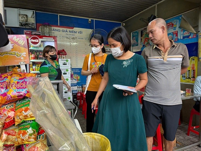 CDC Hà Nội kiểm tra, giám sát công tác vệ sinh môi trường, phòng chống dịch tại ga, bến xe dịp cao điểm Quốc khánh 2/9 - Tin tức sự kiện - Cổng thông tin điện tử Sở y tế Hà Nội