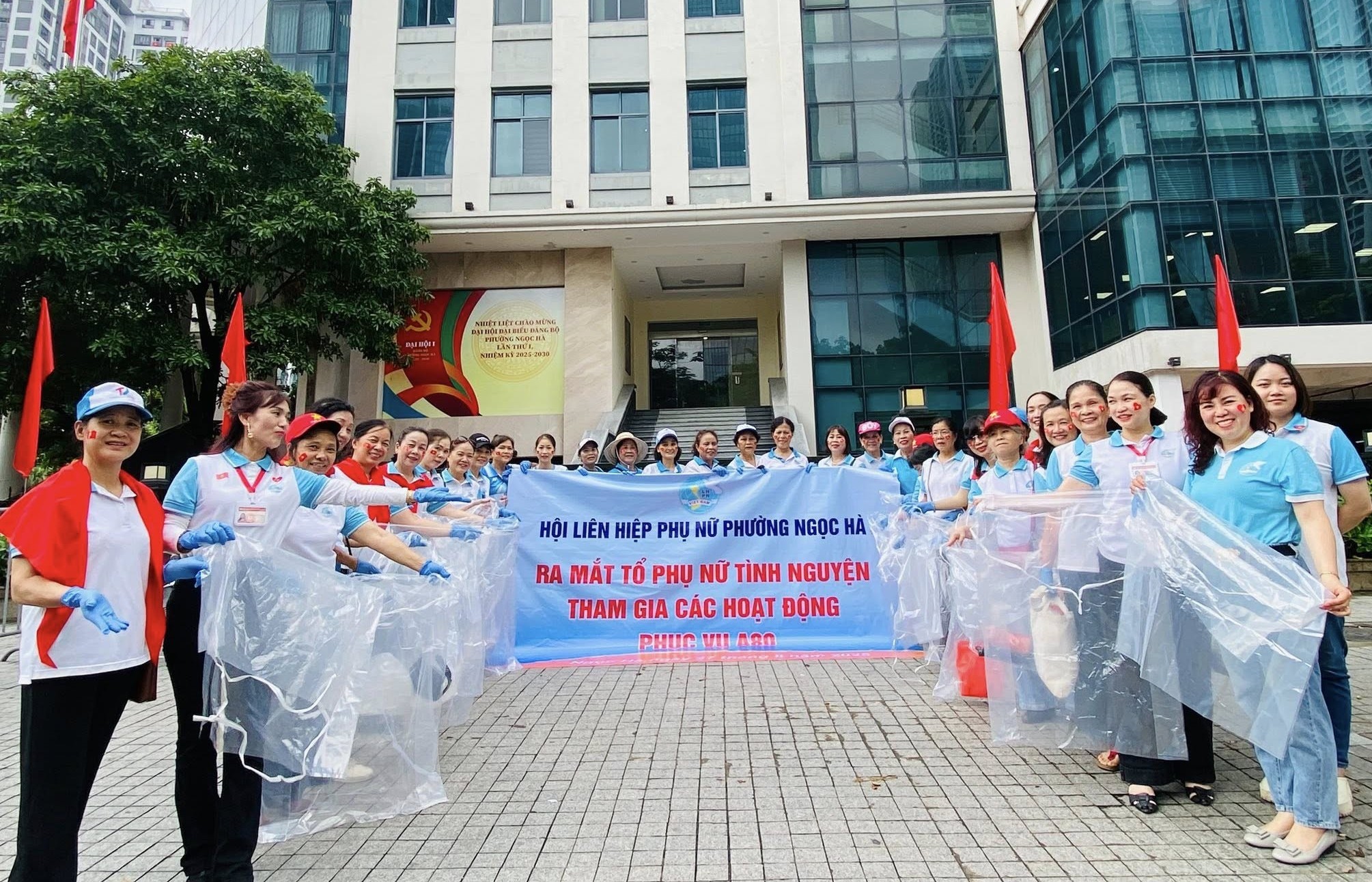 Ra mắt tổ xung kích tình nguyện phục vụ đại lễ A80