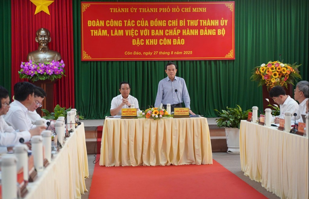Bí thư Thành ủy TP Hồ Chí Minh Trần Lưu Quang làm việc với Đặc khu Côn Đảo