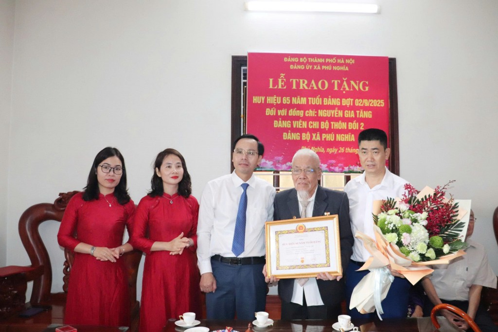 đồng chí Trịnh Tiến Tường – Bí thư Đảng ủy, Chủ tịch HĐND xã