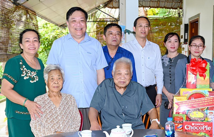 Cà Mau tri ân các thế hệ nguyên lãnh đạo