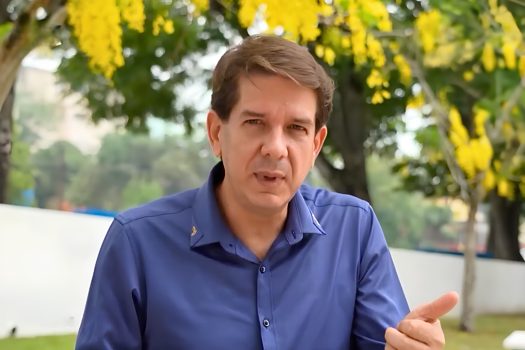 Ông Jorge Legañoa Alonso, Phó Chủ tịch Viện Thông tin và Truyền thông xã hội Cuba đánh giá cao ý nghĩa của bộ phim.