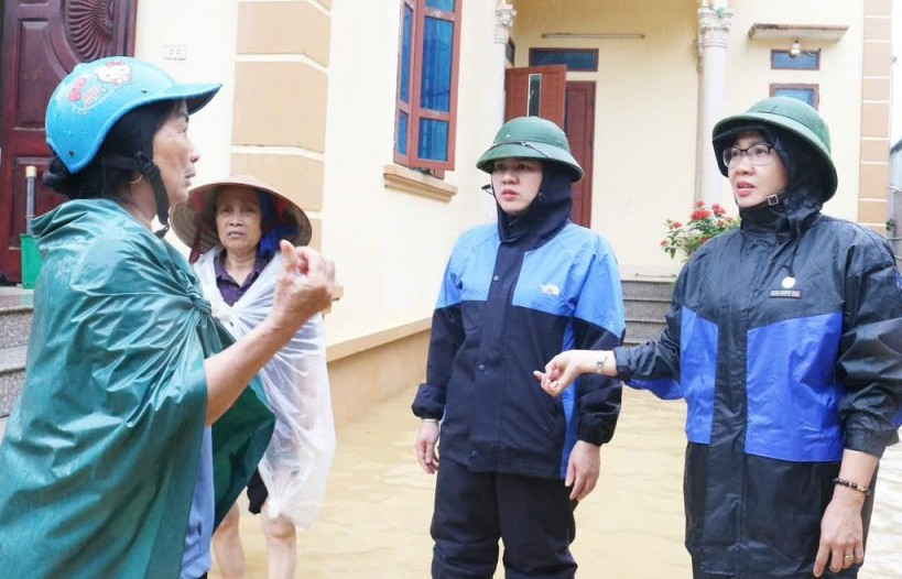 Khẩn trương khắc phục hậu quả bão số 5, ổn định đời sống
