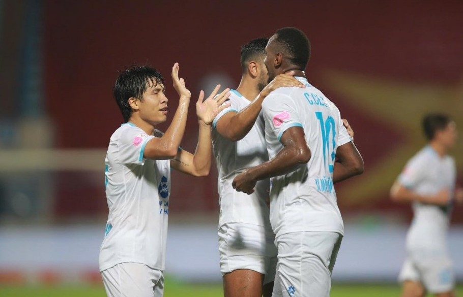 Vòng 3 V-League 2025/26: Nam Định thắng ngược PVF CAND