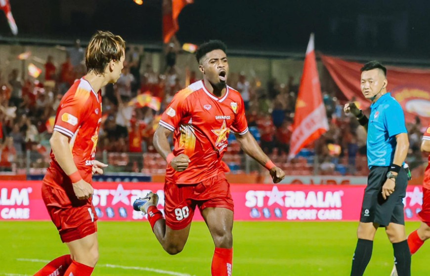 Vòng 3 V-League 2025/26: Hồng Lĩnh Hà Tĩnh thắng trận thứ hai liên tiếp
