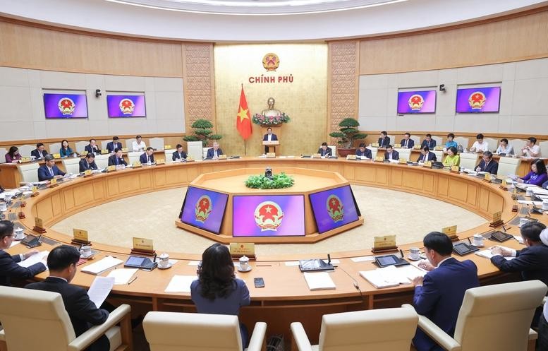 Tại các phiên họp thường kỳ hàng tháng, Chính phủ đã có hàng loạt quyết sách về phát triển kinh tế - xã hội - Ảnh VGP/Nhật Bắc