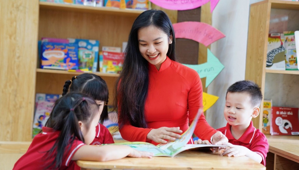 Nghị quyết của Bộ Chính trị về đột phá phát triển giáo dục