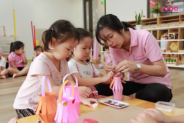 Nghị quyết của Bộ Chính trị về đột phá phát triển giáo dục