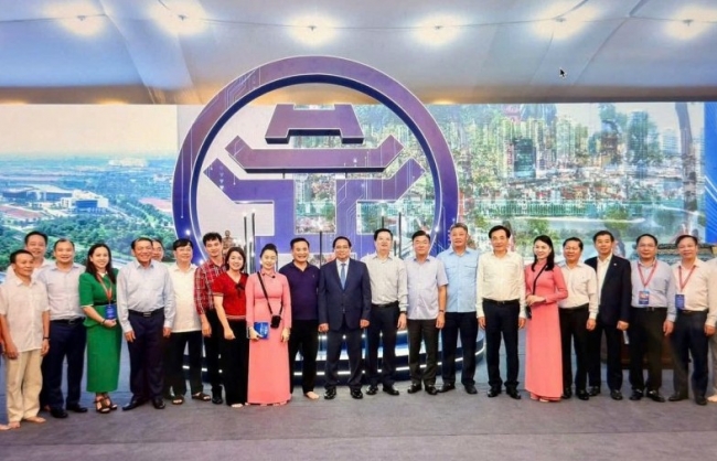 Tự hào về những thành tựu kinh tế - xã hội tiêu biểu của Thủ đô