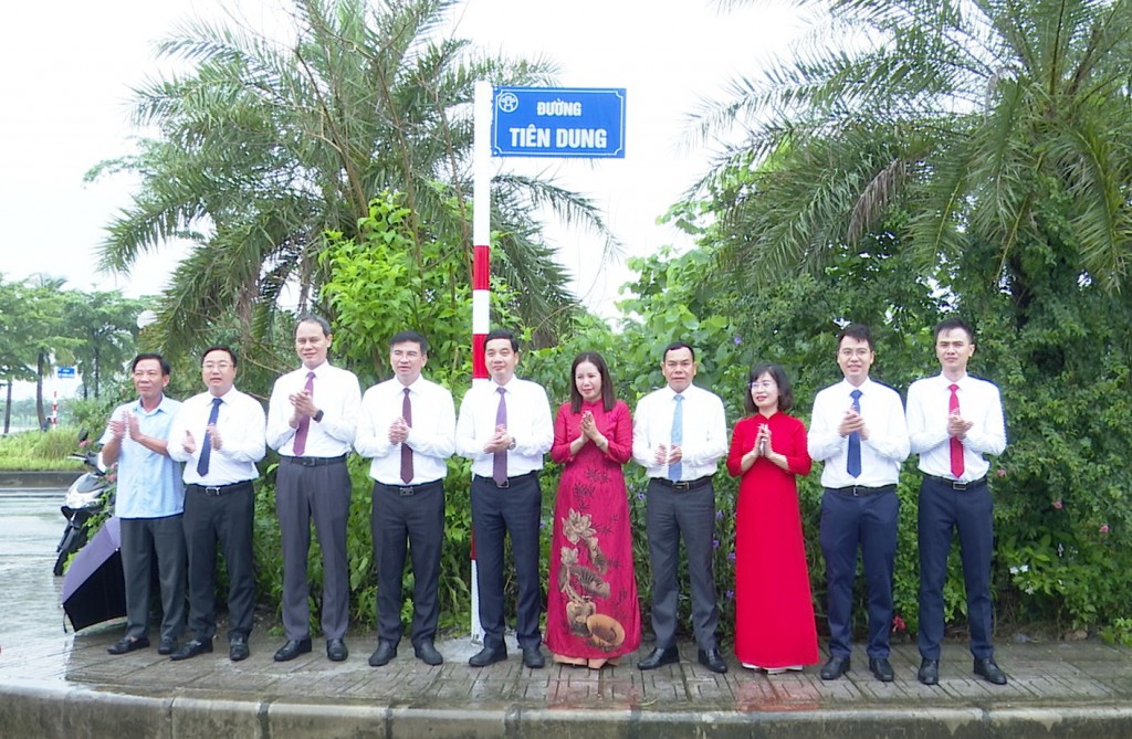Xã Gia Lâm tổ chức gắn biển tên các tuyến đường nhân dịp kỷ niệm 80 năm Quốc khánh