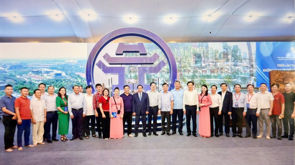 Tự hào về những thành tựu kinh tế - xã hội tiêu biểu của Thủ đô