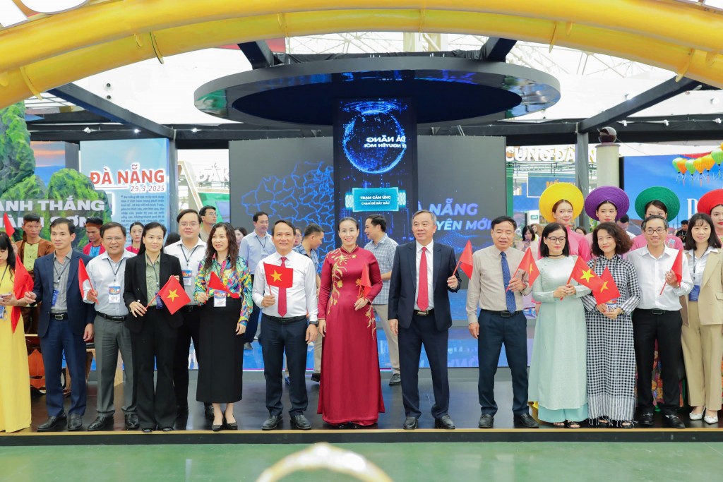 Gian trưng bày “Đà Nẵng – Chào kỷ nguyên mới” góp phần lan tỏa khát vọng phát triển mạnh mẽ của thành phố bên sông Hàn